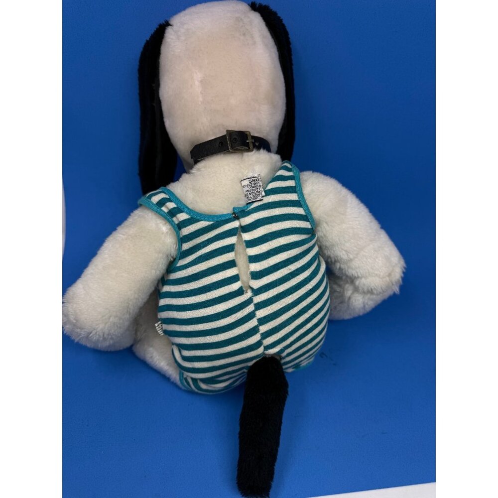 Vtg Snoopy Syndicate Inc Snoopy Doll 18" w/ Lifegaurd Suit + Collar Korea RARE - Picture 4 of 9